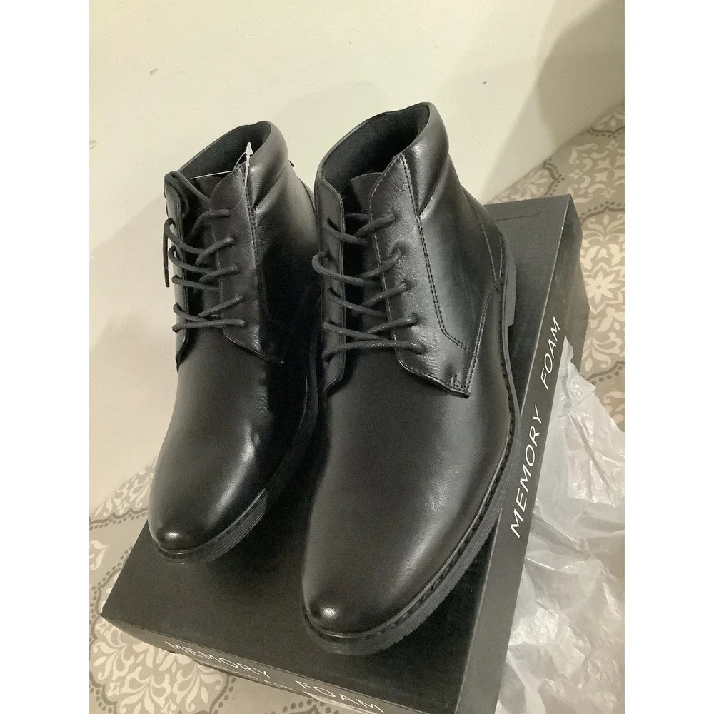 LONDON FOG Black Tyler Chukka Boots Men's Memory Foam - NIB NEW -Sizes 9M